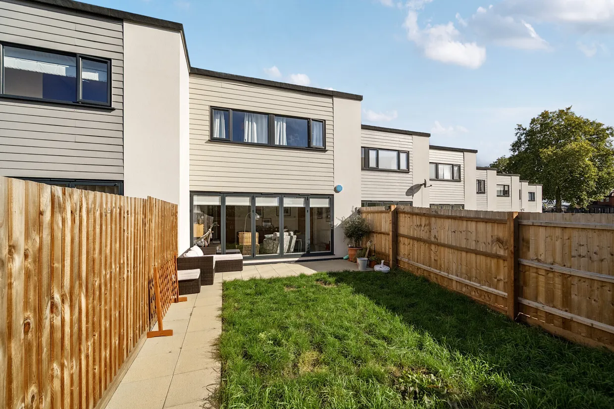 Cavalry Crescent, Windsor, SL4 photo 9
