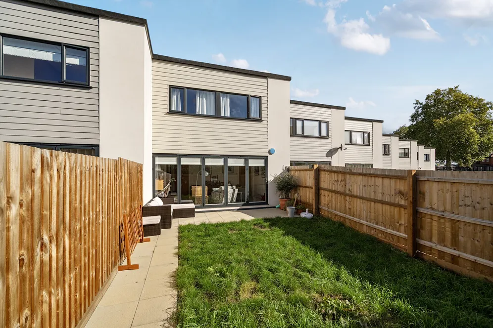 Cavalry Crescent, Windsor, SL4 photo 9