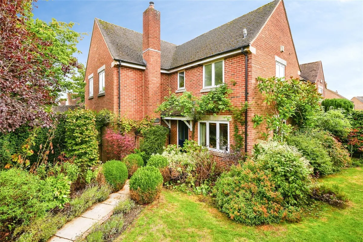 Avro Road, Upper Rissington, Cheltenham, Gloucestershire, GL54