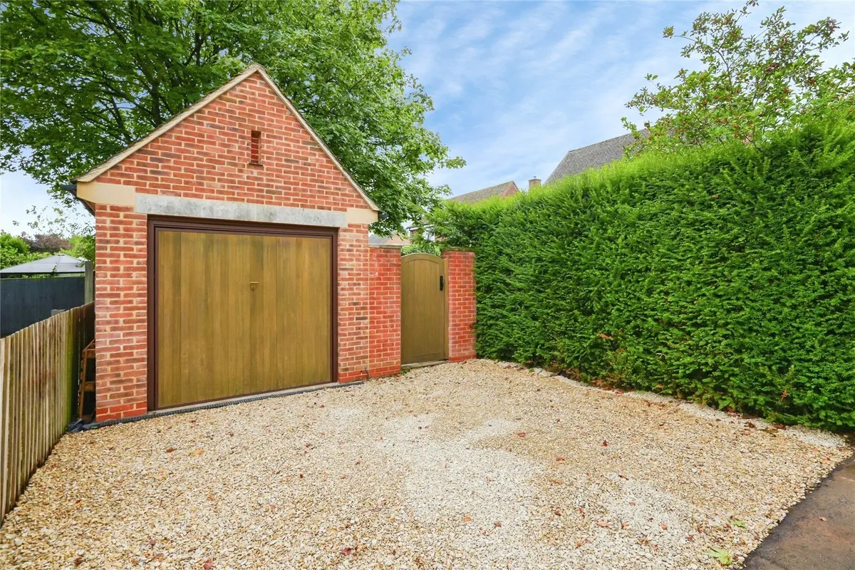 Avro Road, Upper Rissington, Cheltenham, Gloucestershire, GL54