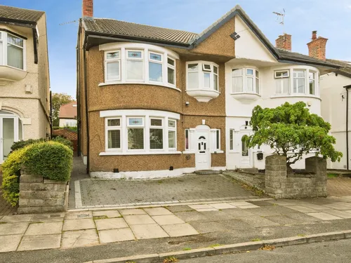 Elm Park Road, WALLASEYphoto