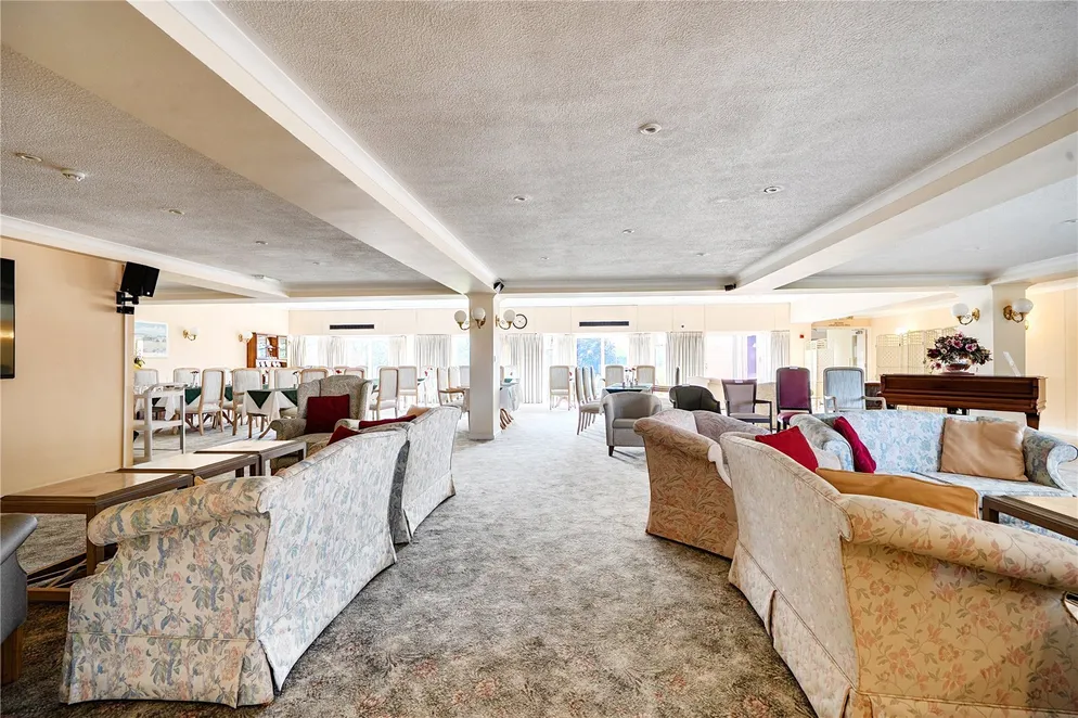 Property carousel item 13