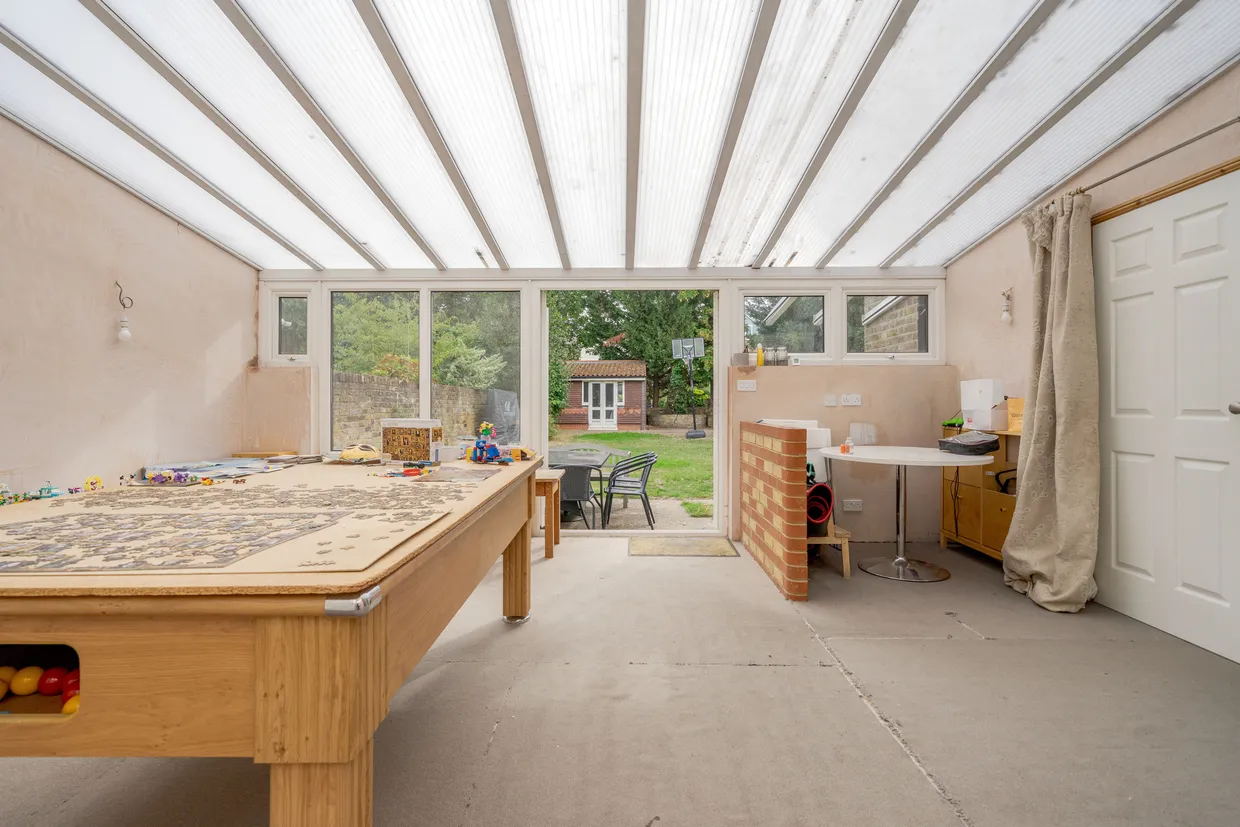 Denbigh Road, Ealing, W13 photo 4