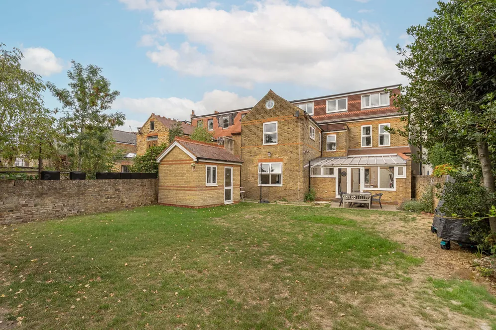 Denbigh Road, Ealing, W13 photo 8