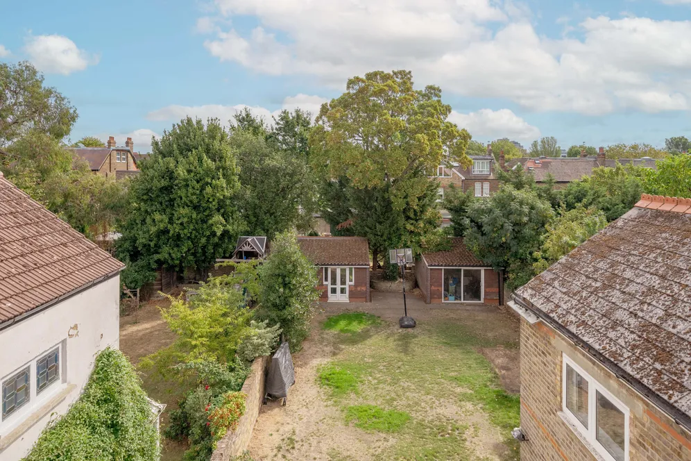 Denbigh Road, Ealing, W13 photo 17
