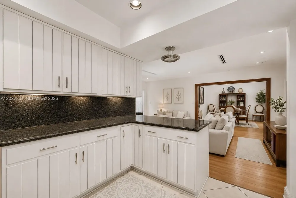 7980 SW 52nd Ave, Miami, FL 33143