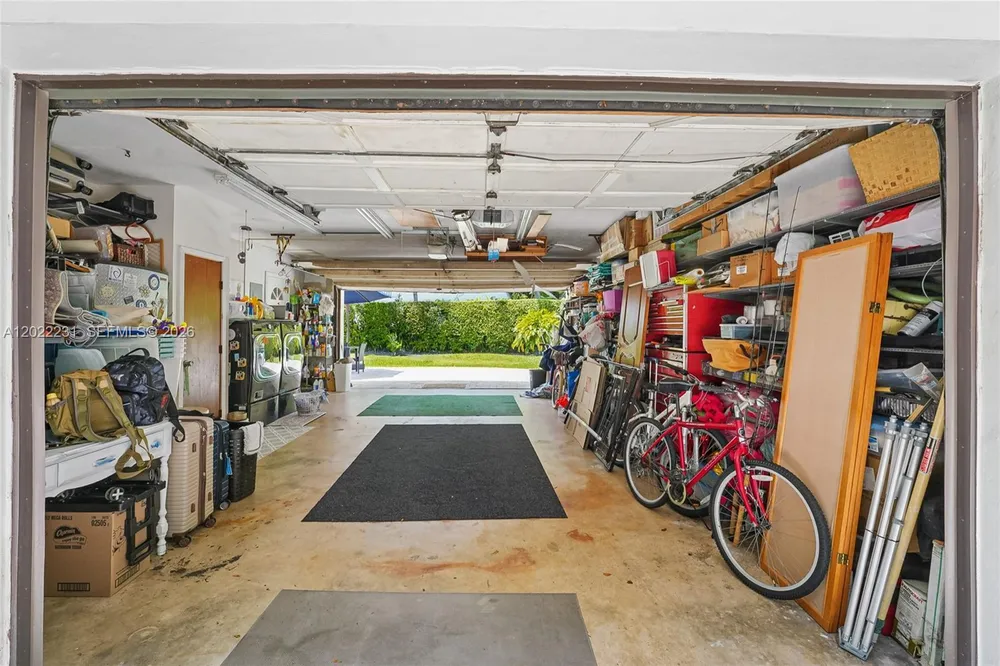 7980 SW 52nd Ave, Miami, FL 33143