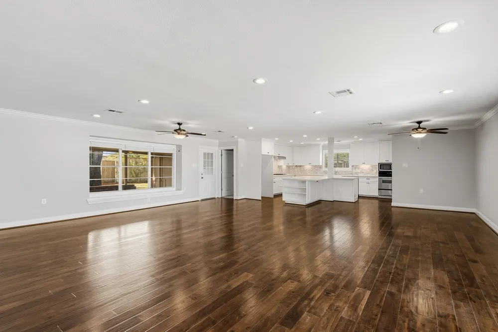 4943 Cheena Dr, Houston, TX 77096-4221