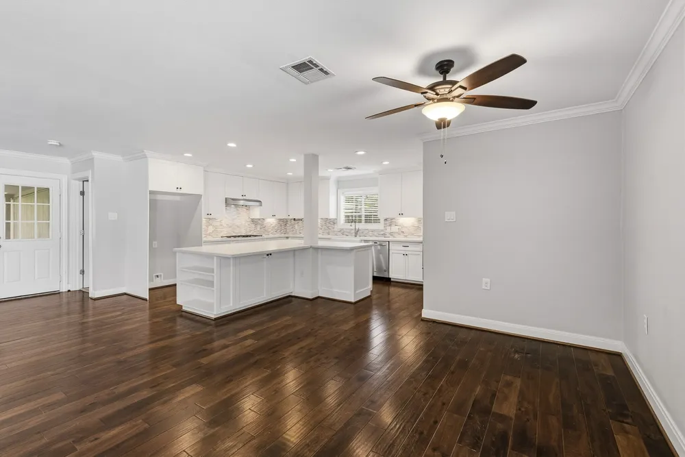 4943 Cheena Dr, Houston, TX 77096-4221