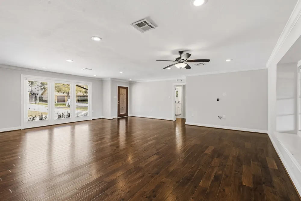 4943 Cheena Dr, Houston, TX 77096-4221