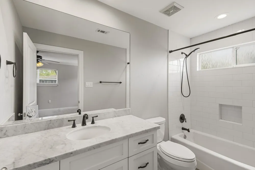 4943 Cheena Dr, Houston, TX 77096-4221