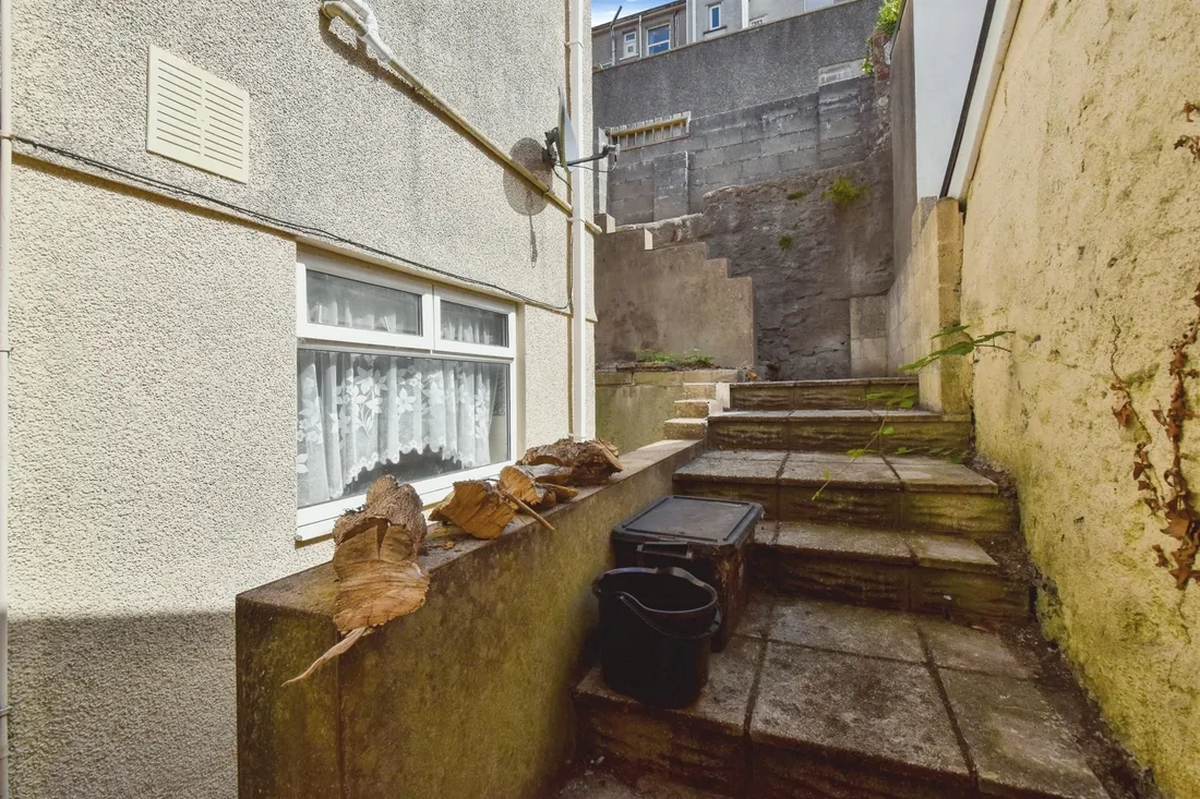 Property photo 25