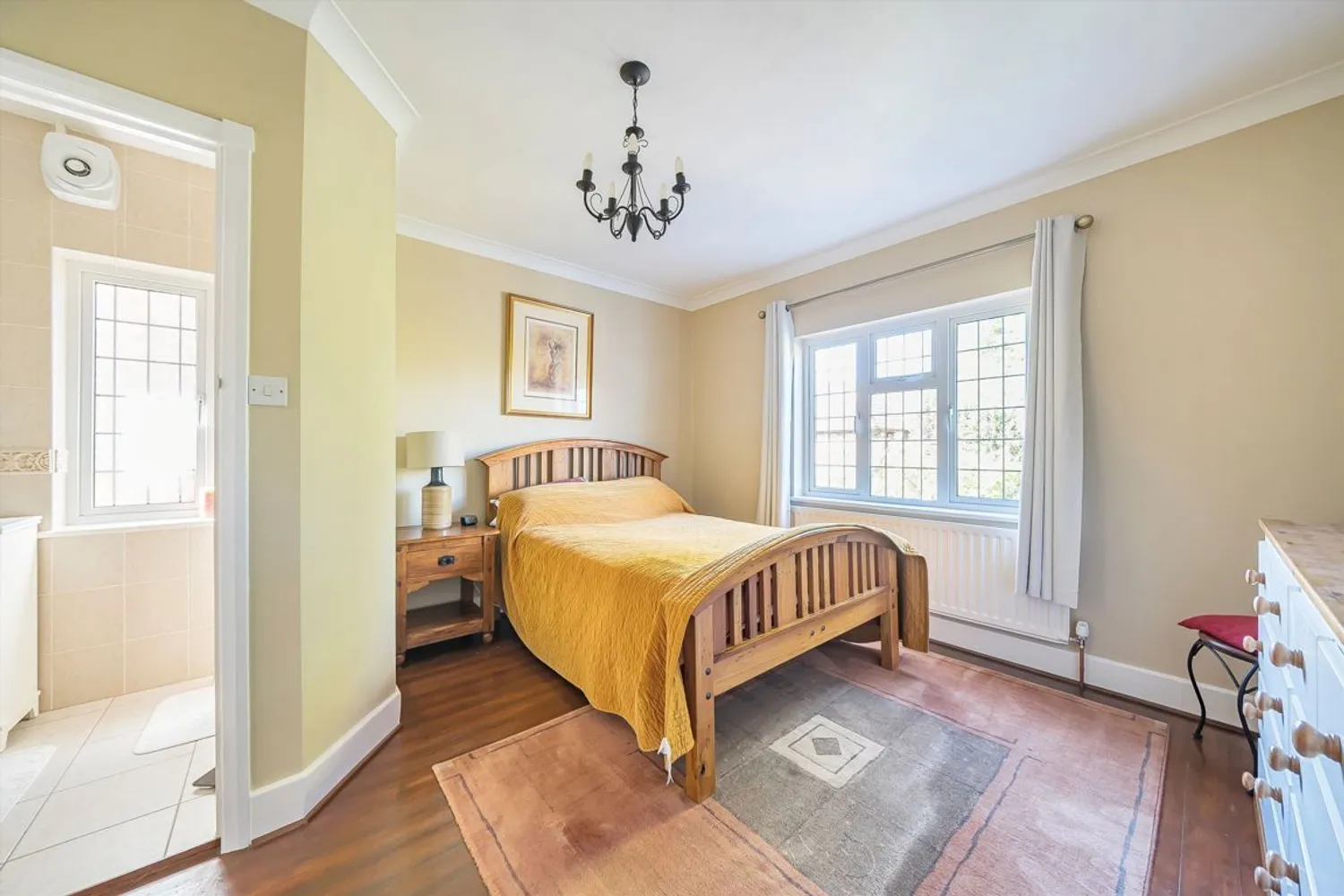 Woodham Lane, Addlestone, KT15 photo 5
