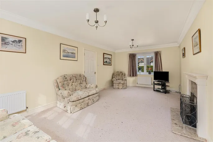 Property carousel image 10