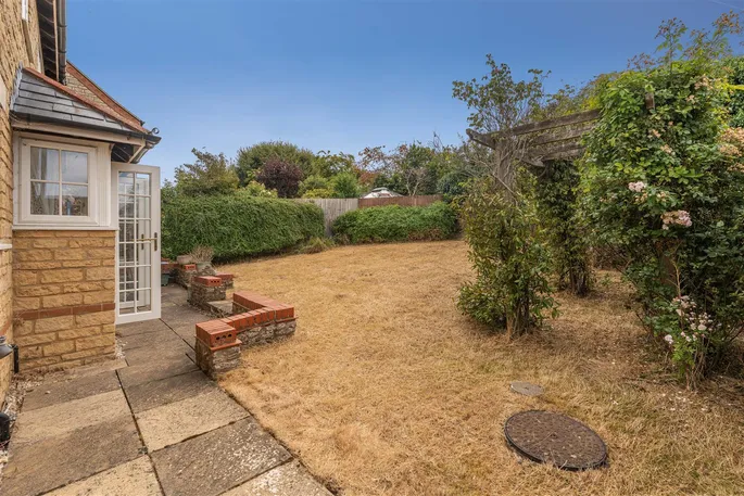 Property carousel image 20