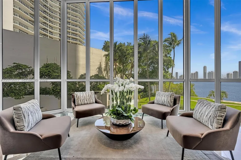 3000 Island Blvd, Aventura, FL 33160