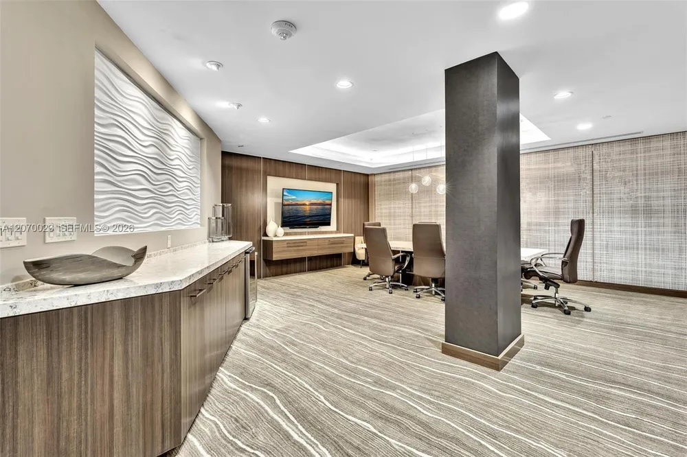 3000 Island Blvd, Aventura, FL 33160