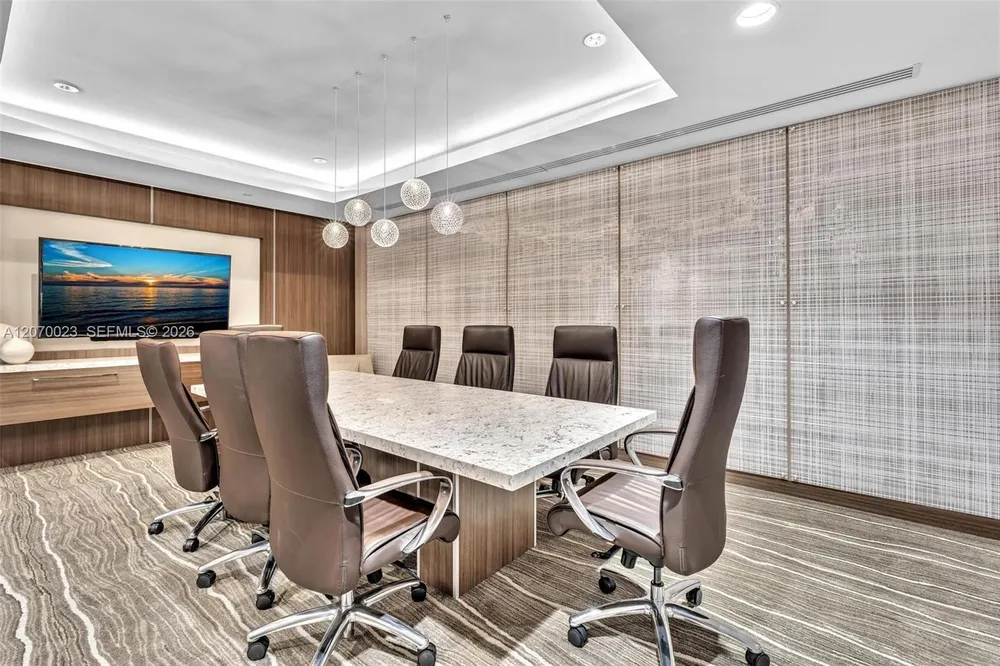 3000 Island Blvd, Aventura, FL 33160