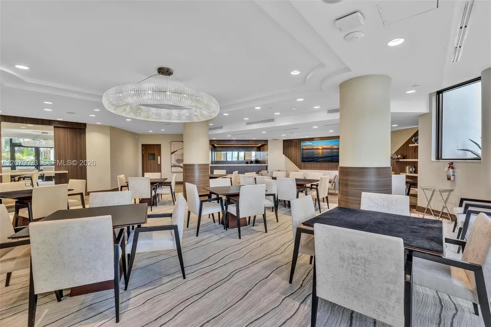 3000 Island Blvd, Aventura, FL 33160
