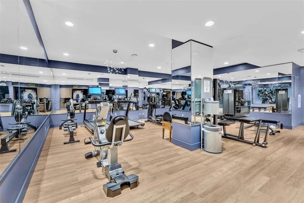 3000 Island Blvd, Aventura, FL 33160