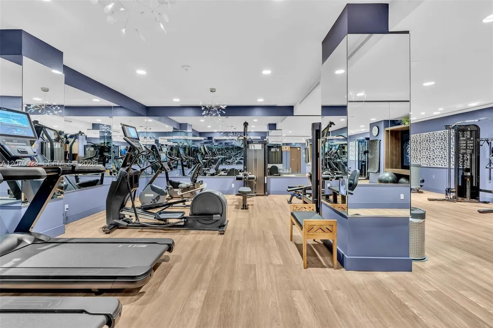 3000 Island Blvd, Aventura, FL 33160