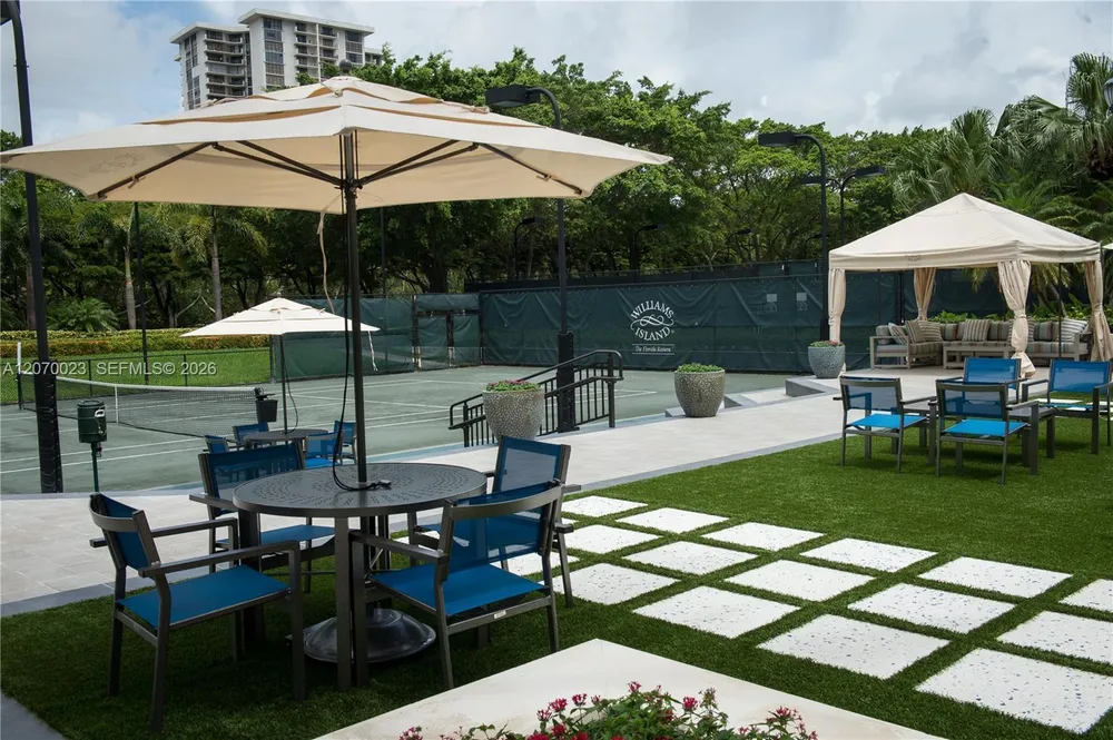3000 Island Blvd, Aventura, FL 33160