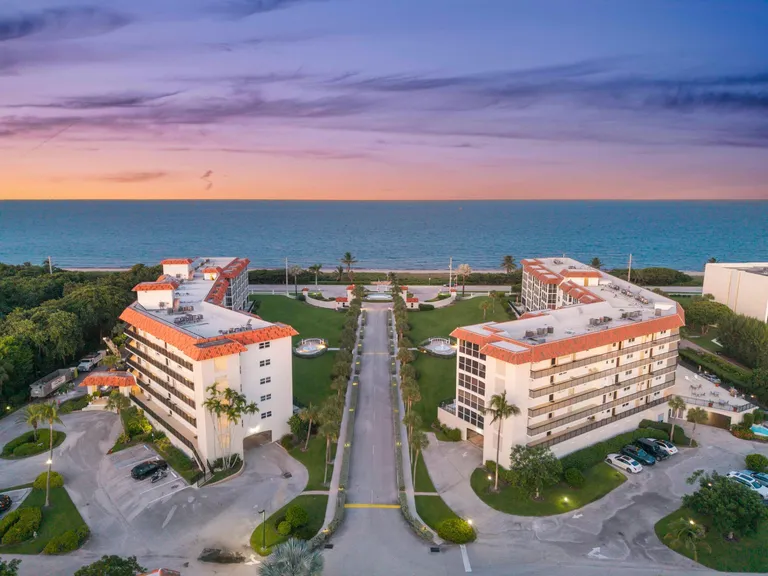 2871 N Ocean Blvd, Boca Raton, FL 33431