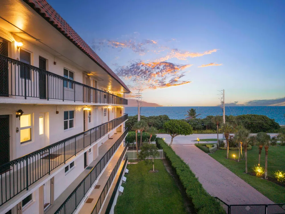 2871 N Ocean Blvd, Boca Raton, FL 33431