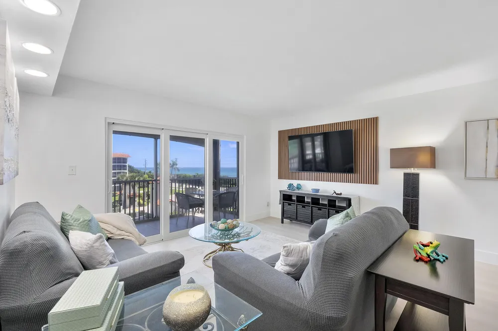 2871 N Ocean Blvd, Boca Raton, FL 33431