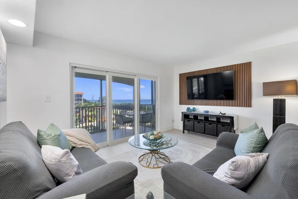 2871 N Ocean Blvd, Boca Raton, FL 33431