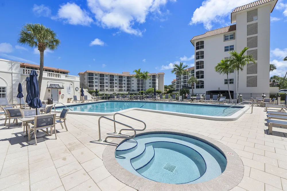 2871 N Ocean Blvd, Boca Raton, FL 33431