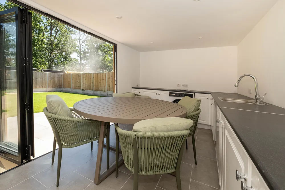 Angelo Mews, London, SW16