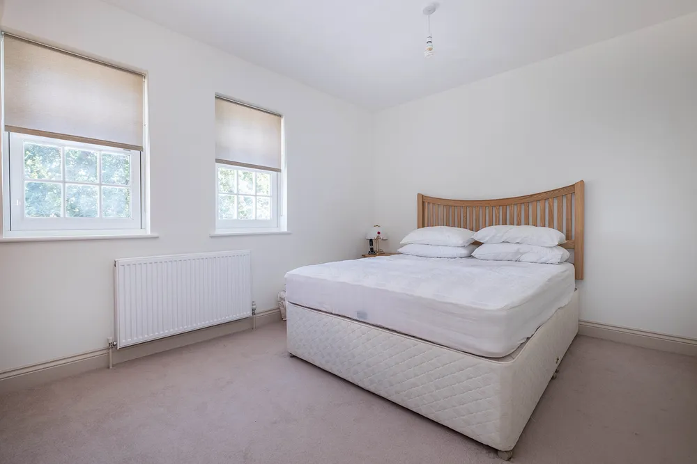 Angelo Mews, London, SW16