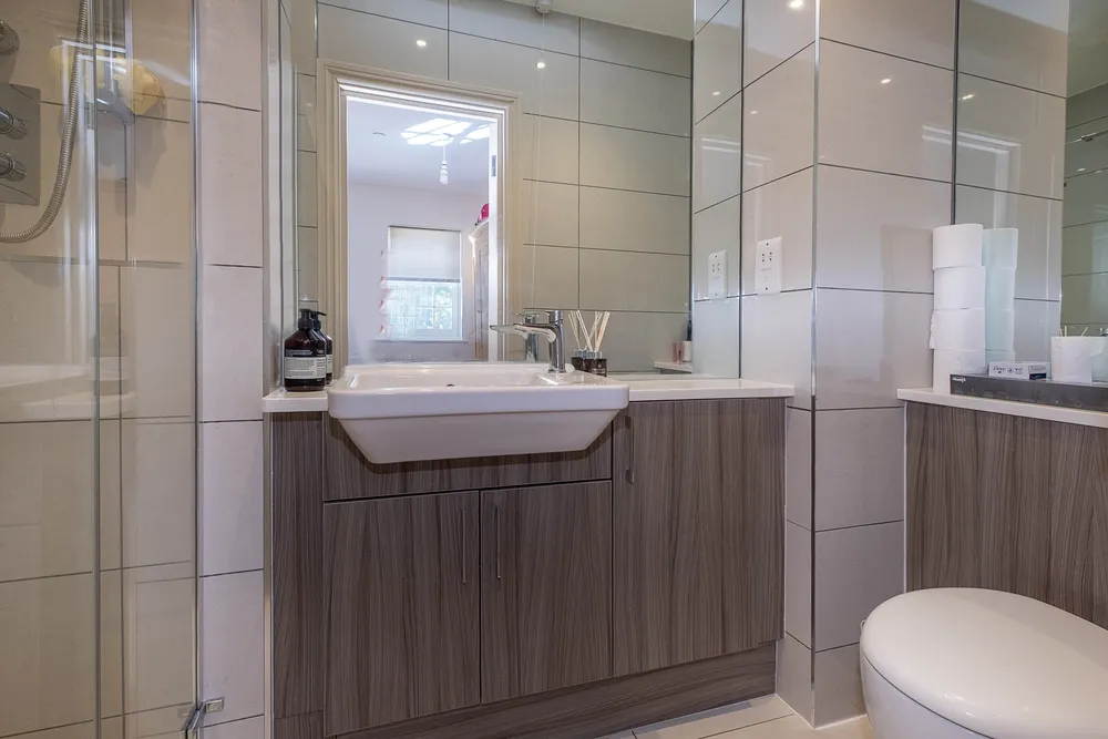 Angelo Mews, London, SW16