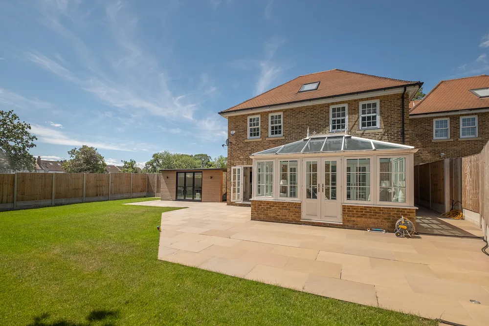 Angelo Mews, London, SW16