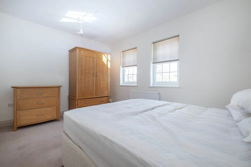 Angelo Mews, London, SW16