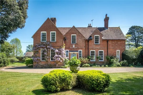 Vicarage Hill, Loxwood, RH14 photo 1