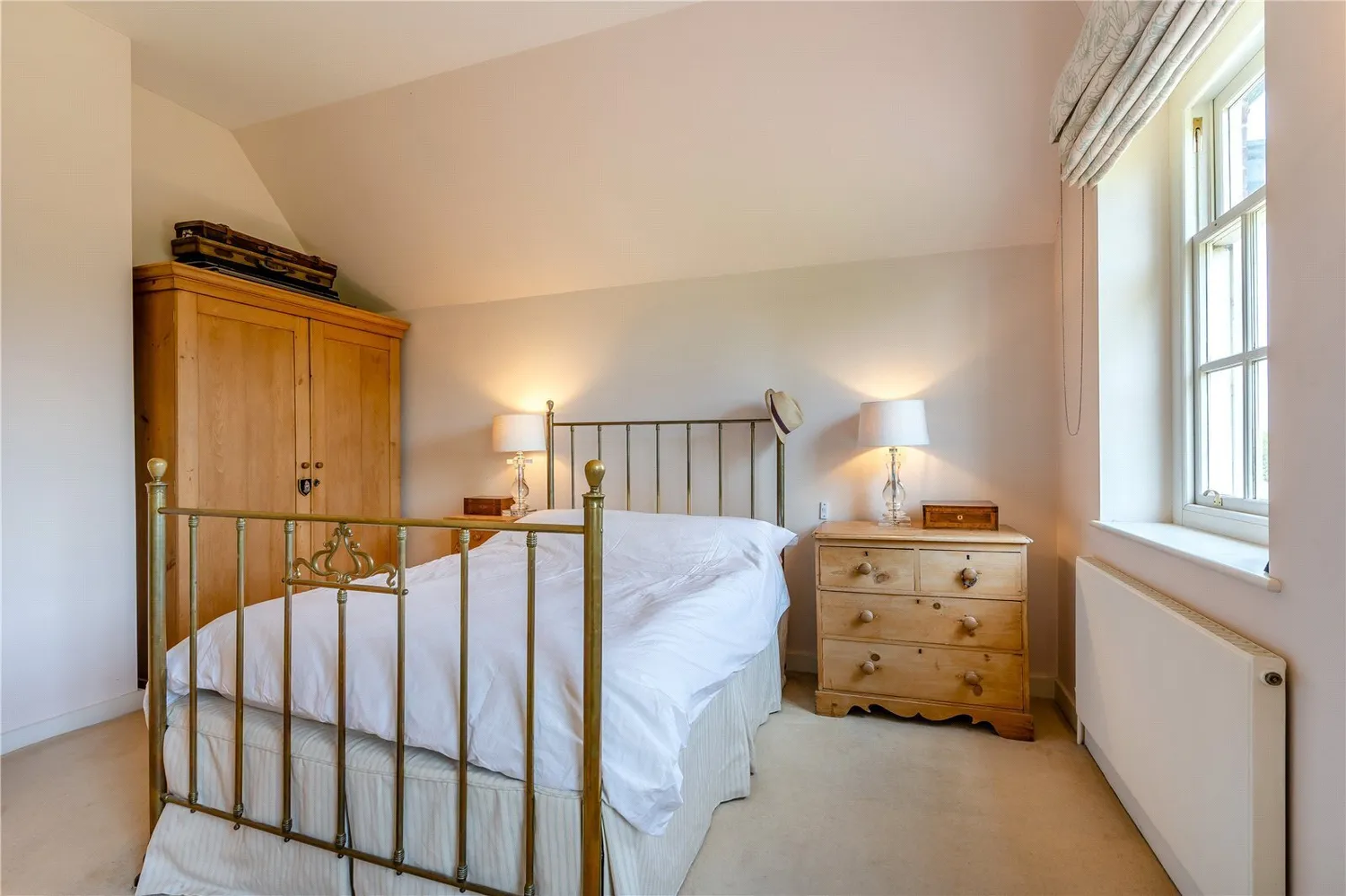 Vicarage Hill, Loxwood, RH14 photo 11