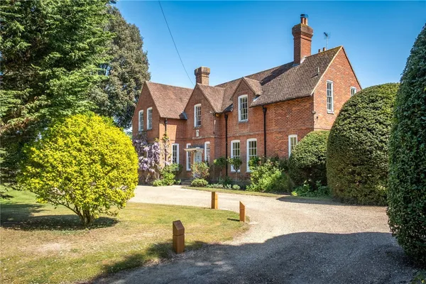 Vicarage Hill, Loxwood, RH14 photo 20