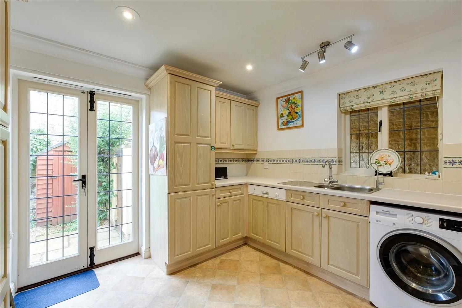 Long Street, Sherborne, DT9 photo 5
