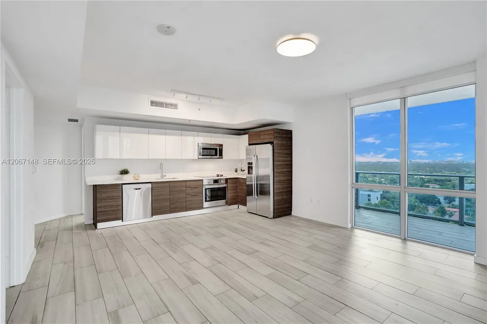 1010 SW 2nd Ave, Miami, FL 33130
