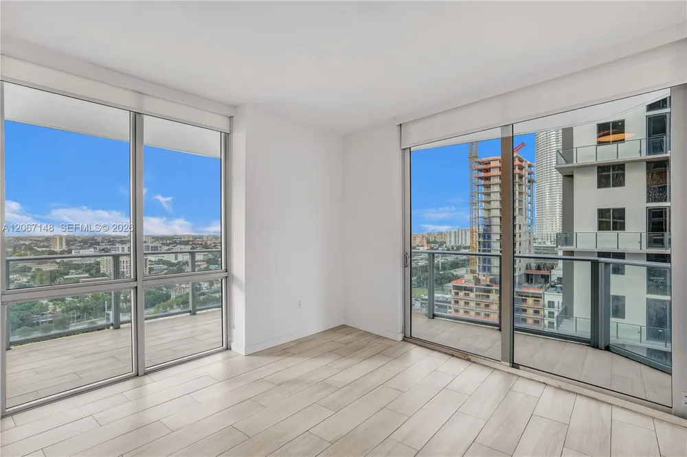 1010 SW 2nd Ave, Miami, FL 33130