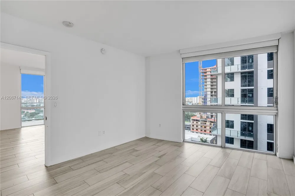 1010 SW 2nd Ave, Miami, FL 33130