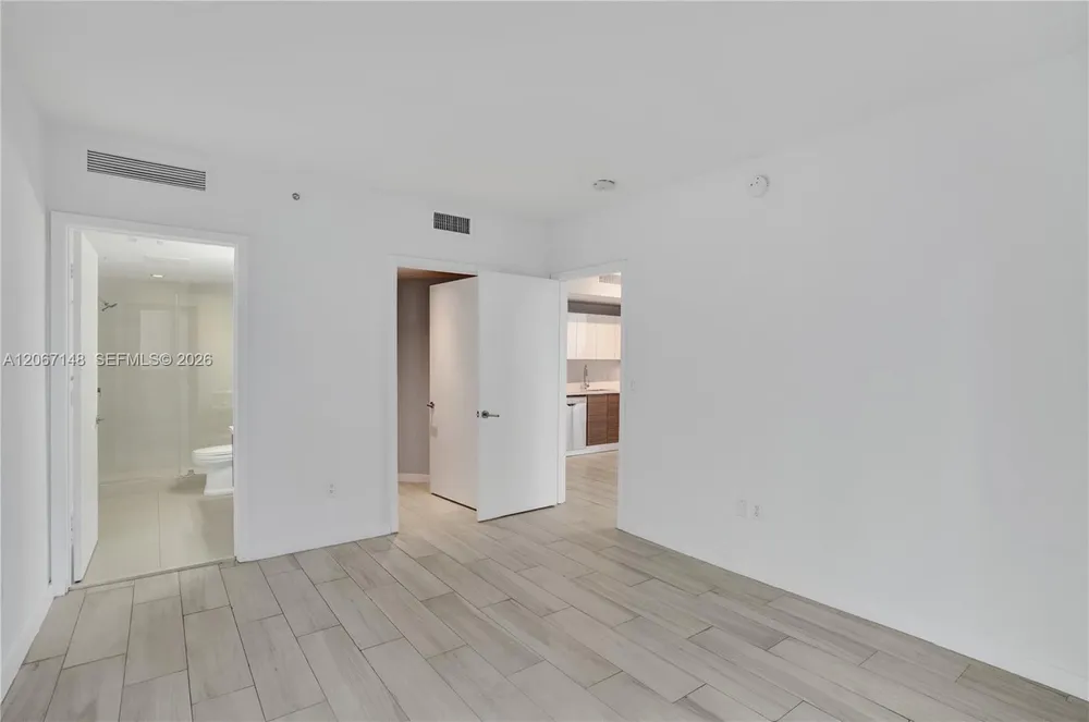 1010 SW 2nd Ave, Miami, FL 33130