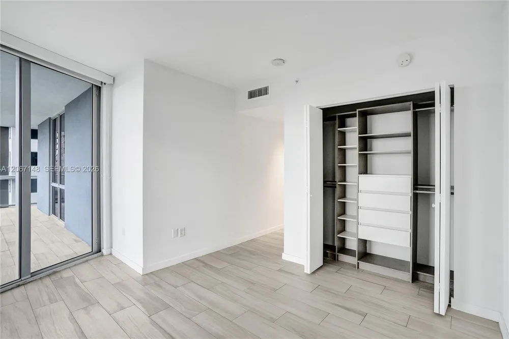 1010 SW 2nd Ave, Miami, FL 33130
