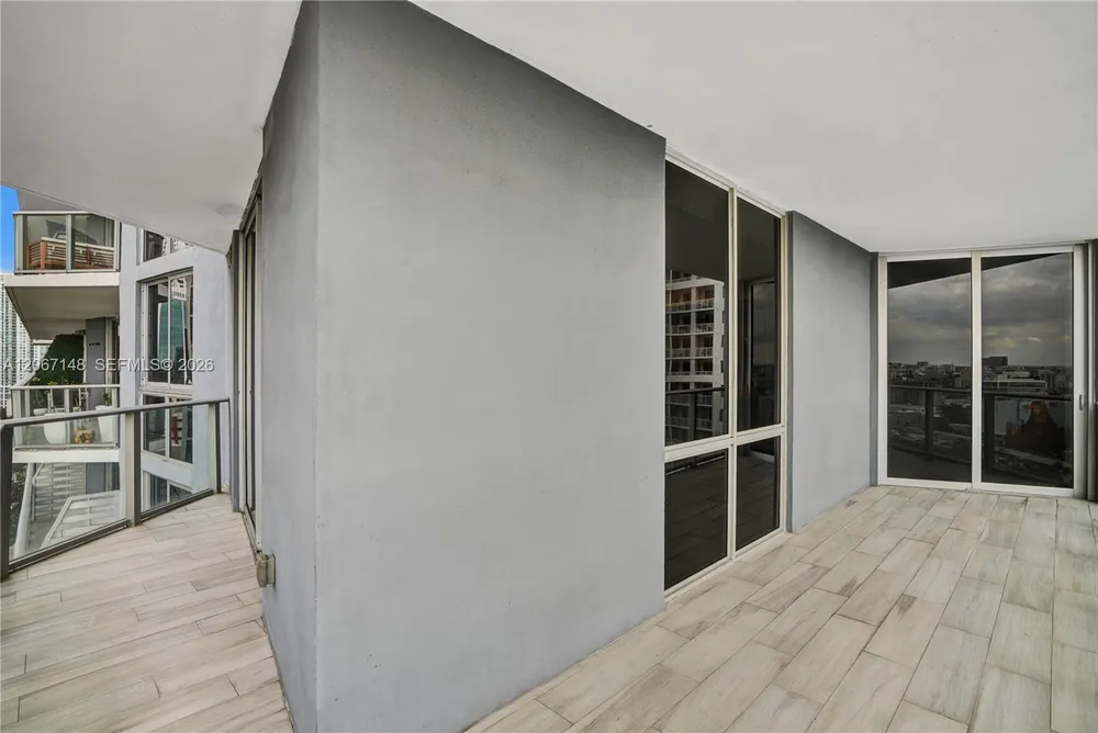 1010 SW 2nd Ave, Miami, FL 33130