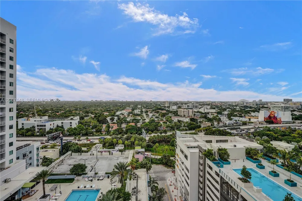 1010 SW 2nd Ave, Miami, FL 33130