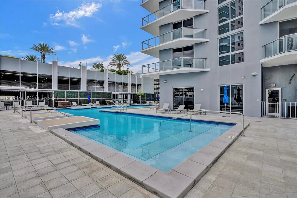 1010 SW 2nd Ave, Miami, FL 33130
