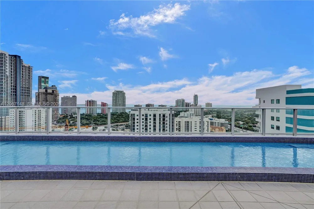 1010 SW 2nd Ave, Miami, FL 33130