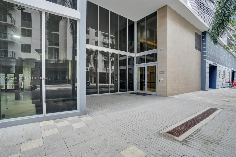 1010 SW 2nd Ave, Miami, FL 33130